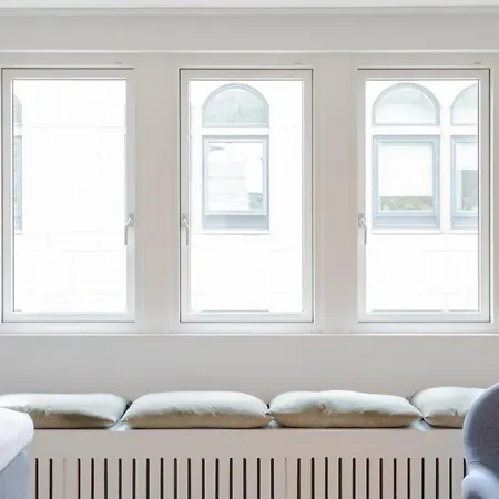 Plum Guide - The Conrad Apartamento *